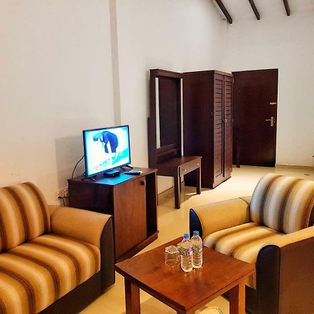 Livinya Holiday Resort Kataragama Exterior foto